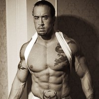 Hot muscled man Ice - Picture 8
