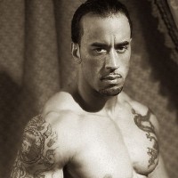 Hot muscled man Ice - Picture 11