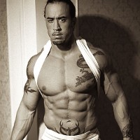 Hot muscled man Ice - Picture 14