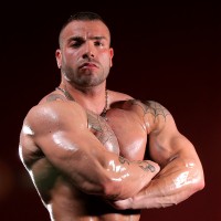 Max Hilton - Picture 4