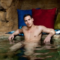 Sonny Nash in the hot tub - Picture 2
