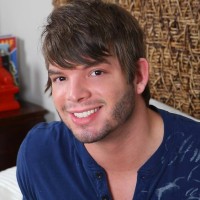 Shawn Young jerks off - Picture 1