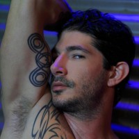 Johnny Hazzard - Picture 7