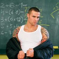 Tattooed guy stripping - Picture 2