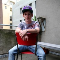 Naked on an inner city balcony - Picture 3