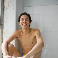 Bath time for Andy Samuel - Picture 10