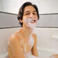 Bath time for Andy Samuel - Picture 16