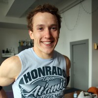 Brad jacks off for Ben - Picture 2