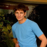 Mario Mcgabe posing - Picture 4