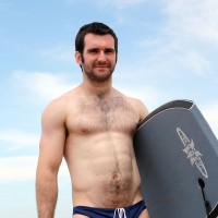 Australian hunk Josh on a beach - Picture 4
