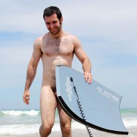 Australian hunk Josh on a beach - Picture 10