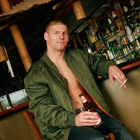 Win Soldier in a bar - Picture 2