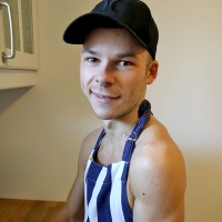 Kevin Babik in the kitchen - Picture 1