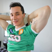 Ren Williams stripped down - Picture 7