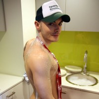 Clint Harrlord soaping up his cock - Picture 8