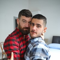 Lucas Deen brought a mate - Picture 1