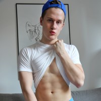 Kell Fuller stripping - Picture 3