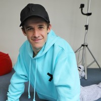Sucking Brad - Picture 15