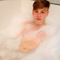 Lincoln Hall's bath - Picture 13