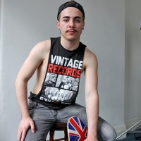 Noah Kelly - Picture 15