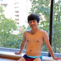 In the hot tub with Ryan Kai - Picture 6