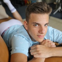 Connor Peters naked - Picture 5