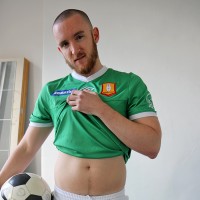 Dylan Anderson stripping - Picture 3