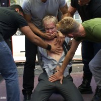 Two thugs drag a businessman into a porn shop - Picture 2