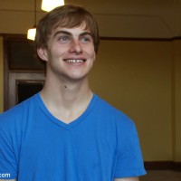 Innocent stud gets suspension fucked in a public toilet - Picture 15