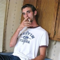 Duke smokes - Picture 2