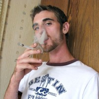 Duke smokes - Picture 3