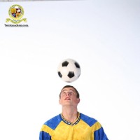 Algridas shows off his soccer skils - Picture 4