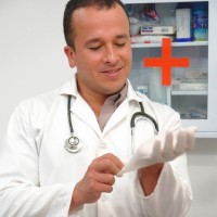 Latino gets his first physical exam - Picture 10