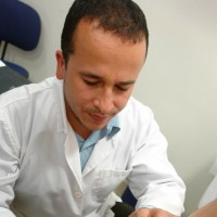 Jimmy gets attention from the campus doctor - Picture 12