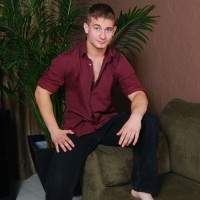 College boy shoots a load of cum. - Picture 1