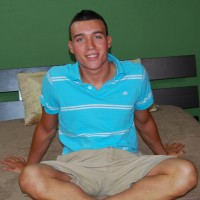 Declan Ashe posing naked - Picture 1