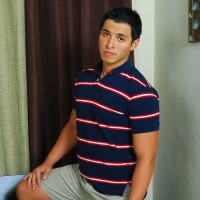 Cute college boy - Picture 1