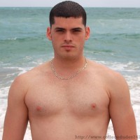 Latino muscle stud posing nude - Picture 1