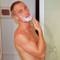 Blond hair stud - Picture 5