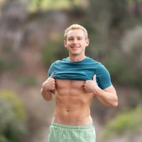 Grayson jerks off - Picture 1