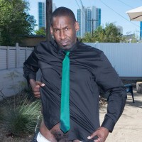 Jack Simmons show his cock - Picture 7