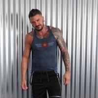 Dolf Dietrich faps hard - Picture 1