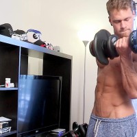 Brad's home workout - Picture 1