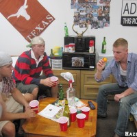 Young drunk college - Picture 2