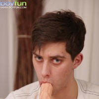 Jason Walkins stuffs dildo into his ass - Picture 12
