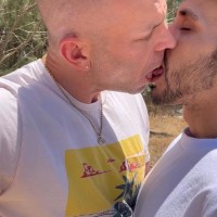 Big C fucks Grindr amateur - Picture 1