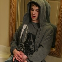 Kenny Crusoe Pisses His Jeans - Picture 9