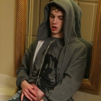 Kenny Crusoe Pisses His Jeans - Picture 10