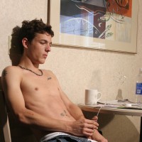 David Reed pisses - Picture 3
