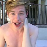 Nico Michaelson strokes his cock - Picture 20